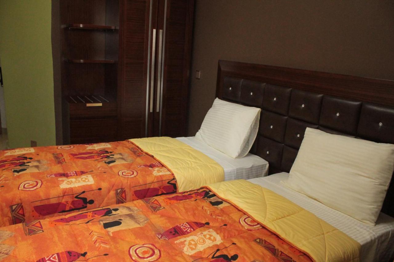 Wakola Hotel Cheikh Anta Dakar Bagian luar foto