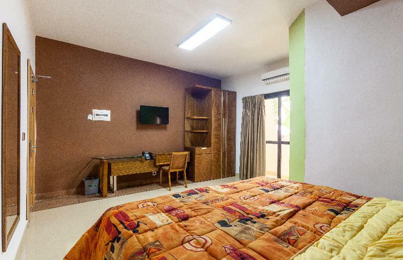 Wakola Hotel Cheikh Anta Dakar Bagian luar foto